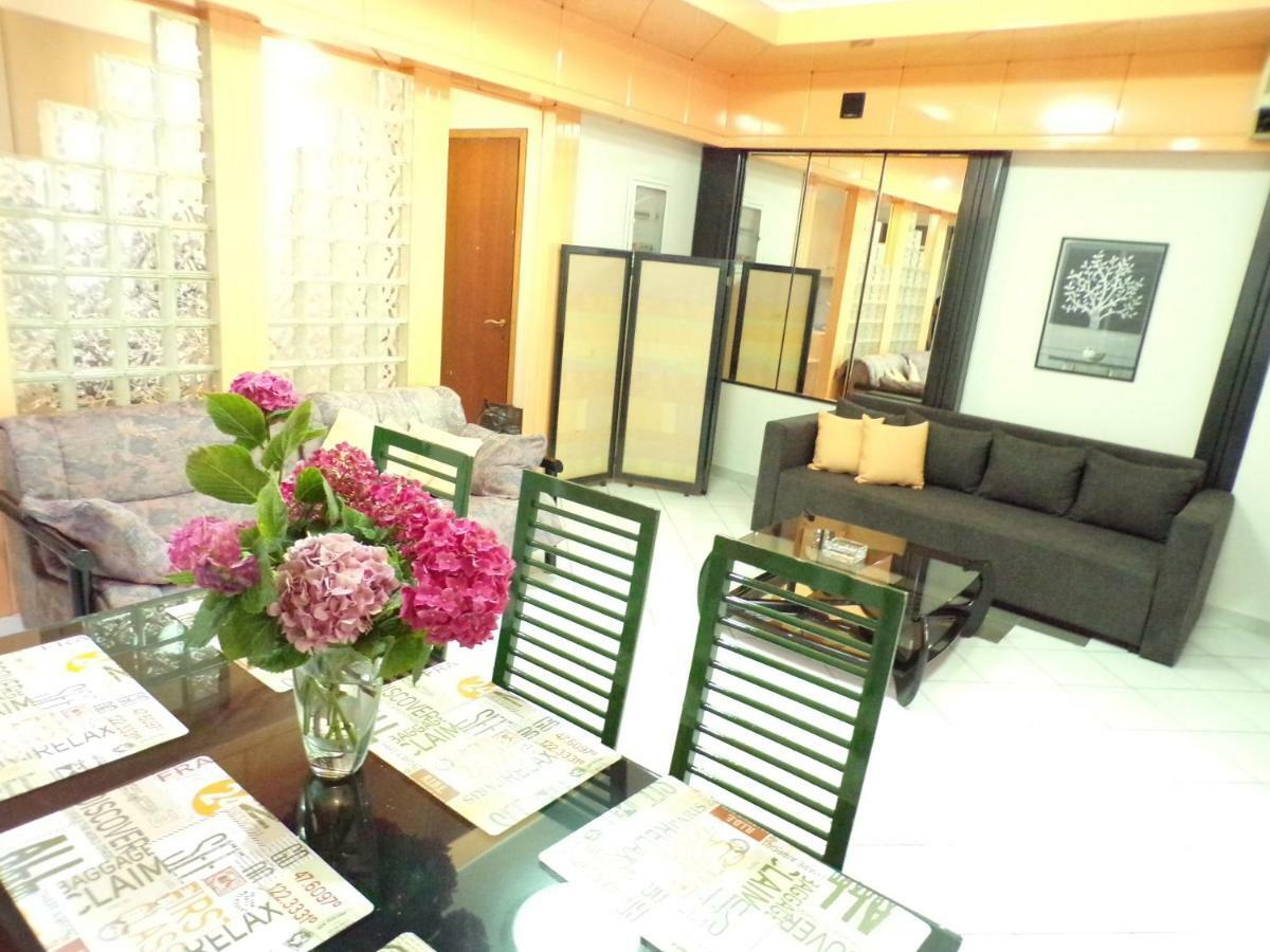 Christine'S Downtown Suites Кавала Екстер'єр фото
