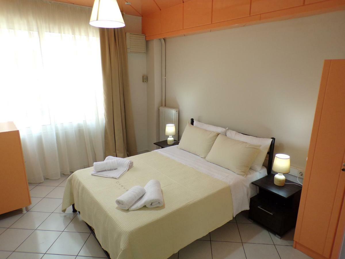 Christine'S Downtown Suites Кавала Екстер'єр фото