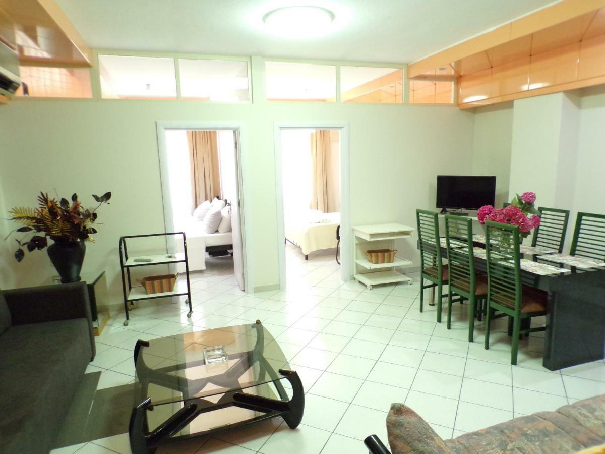 Christine'S Downtown Suites Кавала Екстер'єр фото