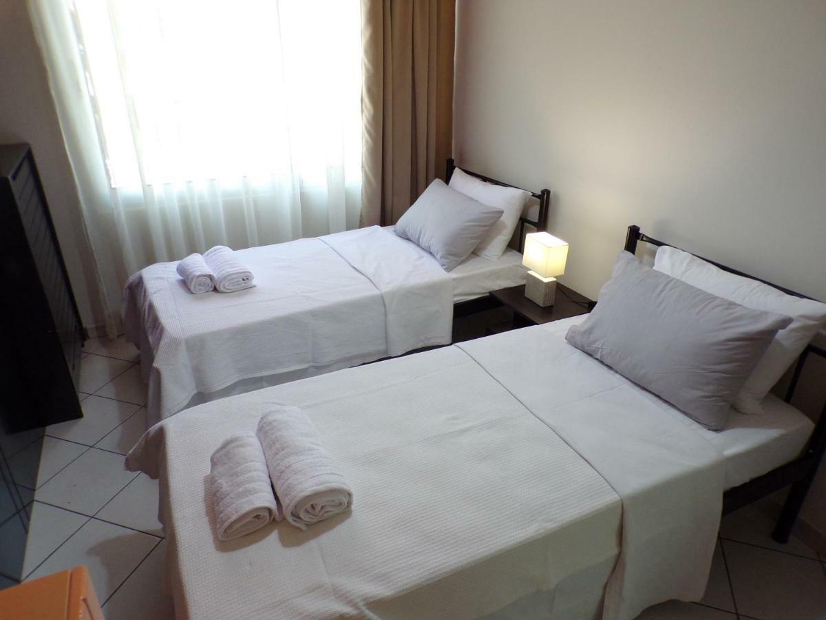 Christine'S Downtown Suites Кавала Екстер'єр фото