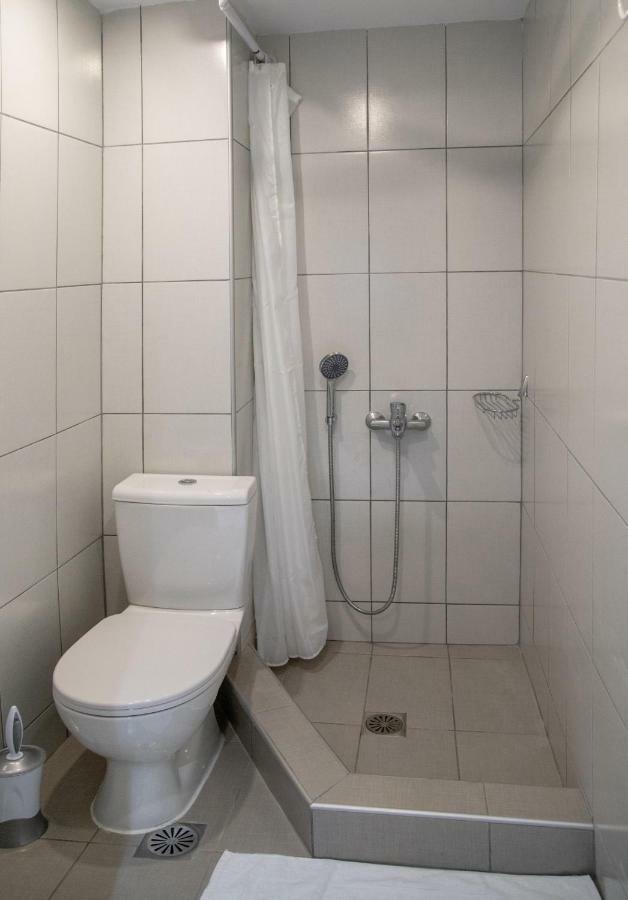 Christine'S Downtown Suites Кавала Екстер'єр фото