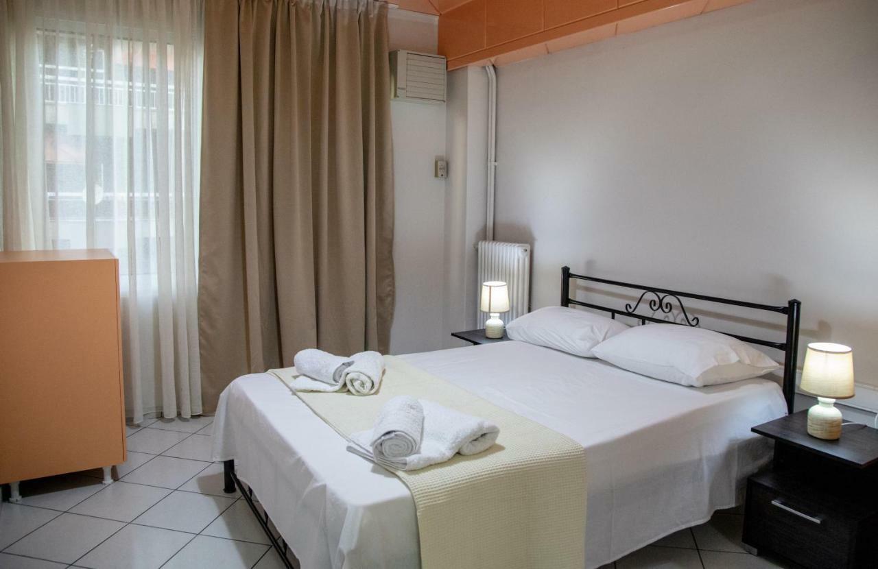 Christine'S Downtown Suites Кавала Екстер'єр фото
